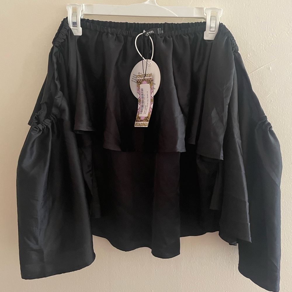 Boohoo PLUS SATIN OFF THE SHOULDER TOP